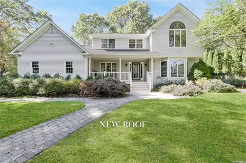17 E Brook Rd, Eastport, NY 11941