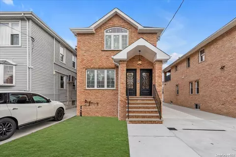 149-41 17th Rd, Whitestone, NY 11357