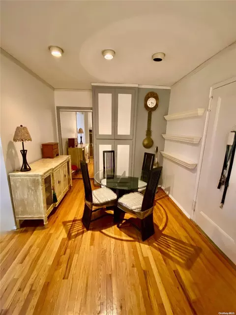 141-10 28th Ave #5G, Flushing, NY 11354