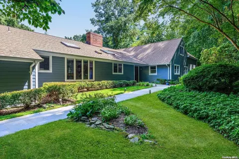 23 Yellow Cote Rd, Oyster Bay, NY 11771