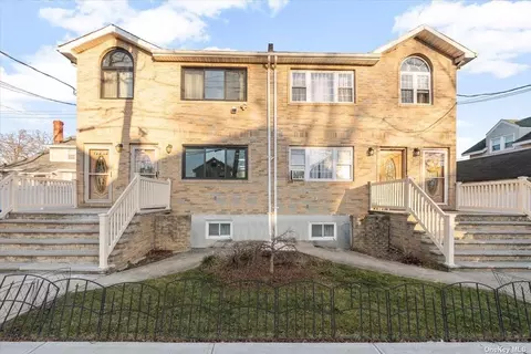 142-25 Latham Ln, New York, NY 11434