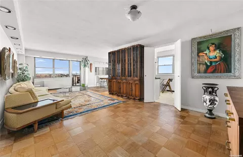 70-31 108 #12B, New York, NY 11375