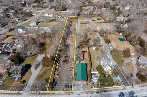 500 Montauk Hwy, Southampton, NY 11942