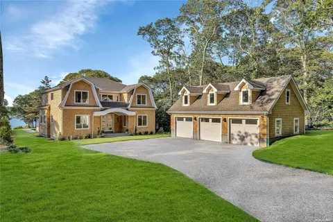 500 Broadwaters Rd, Cutchogue, NY 11935