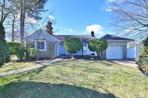 1999 Byron Ave, Elmont, NY 11003