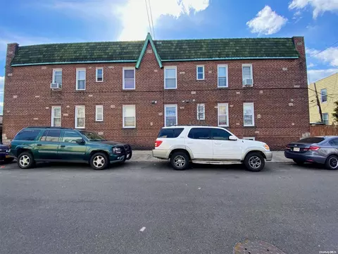 71-47 Myrtle Ave, New York, NY 11385