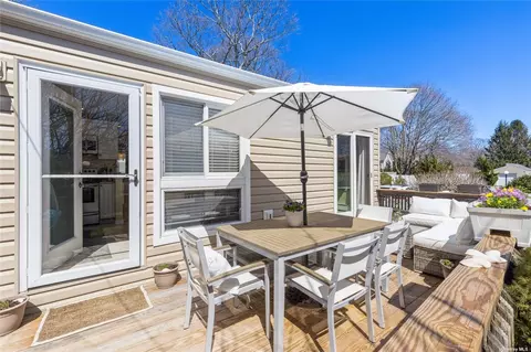 95 Springville Rd #8, Hampton Bays, NY 11946