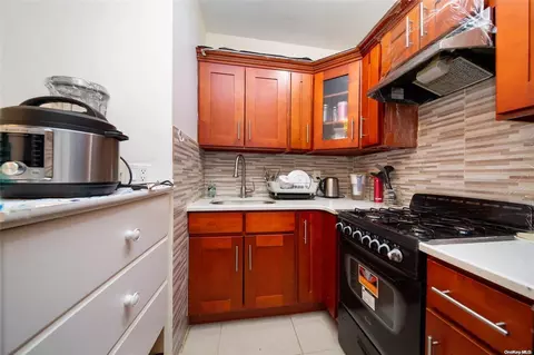 99-72 66th Rd #9F, Rego Park, NY 11374