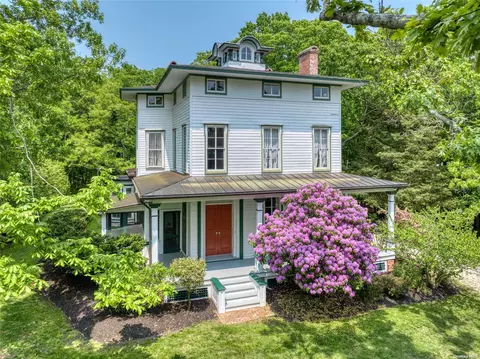 8355 Main Bayview Rd, Southold, NY 11971