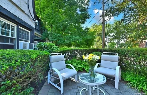 42 Grace Ave #H, North Hempstead, NY 11021