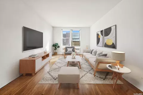 33-05 90 St #6D, Jackson Heights, NY 11372