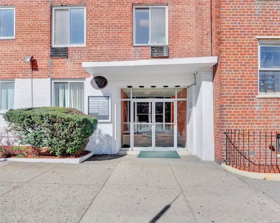  3201 Grand Concourse #4M, New York, NY 10468 photo 3