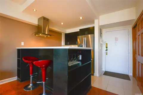 147-20 35th Ave #10C, Flushing, NY 11354
