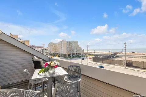 513 W Broadway #B, Long Beach, NY 11561