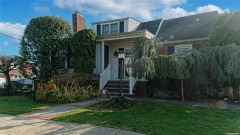 513 Kirkman Ave, Elmont, NY 11003