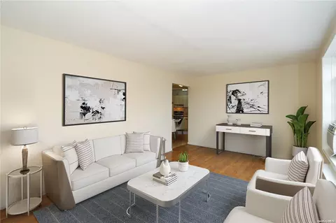 7445 Yellowstone #6D, Rego Park, NY 11374