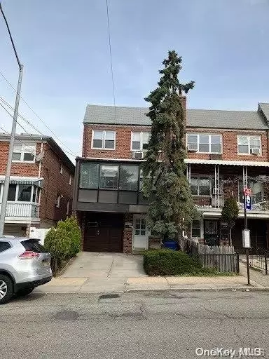 157-11 45 Ave, New York, NY 11355