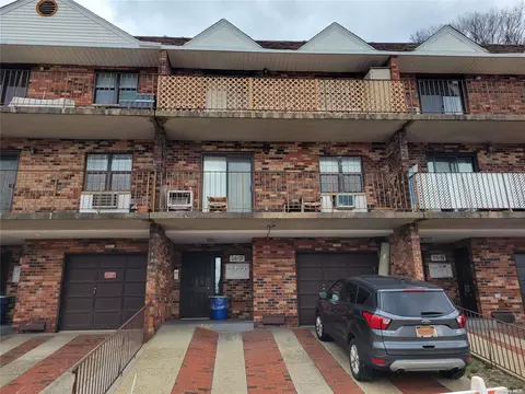 65-17 242 St #7D, New York, NY 11362
