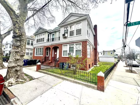 77-79 75th St, Glendale, NY 11385
