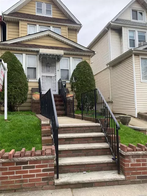 61-24 Saunders St, New York, NY 11374