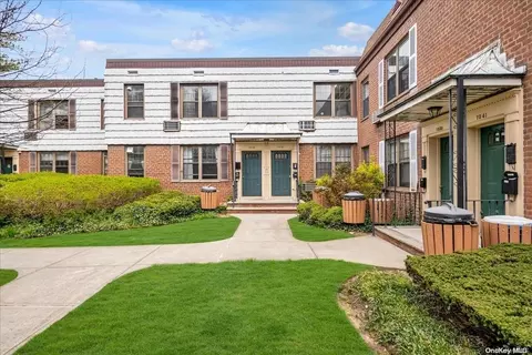 70-37 Park Dr #B, New York, NY 11367