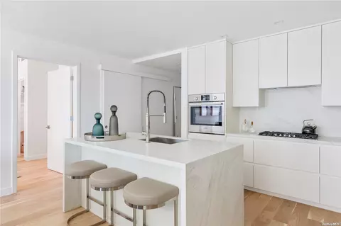 100 Boardwalk #509 A, Long Beach, NY 11561