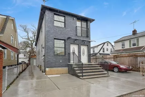 102-59 188th St, New York, NY 11423