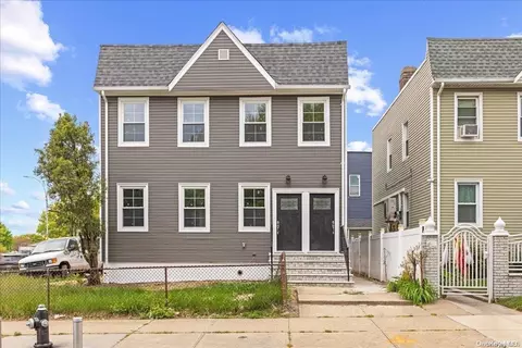 135-56 N Conduit Ave, New York, NY 11420