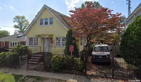 21912 138th Rd, New York, NY 11413
