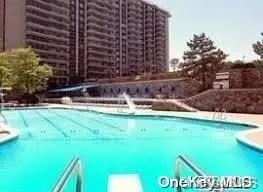 18-15 215th #10R, New York, NY 11360