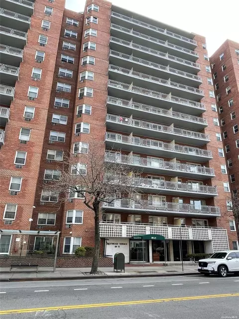 89-15 Parsons Blvd #11P, New York, NY 11432
