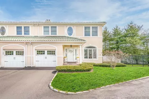 2 Villa #0, Bay Shore, NY 11706