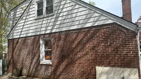 712 Campus St, Uniondale, NY 11553