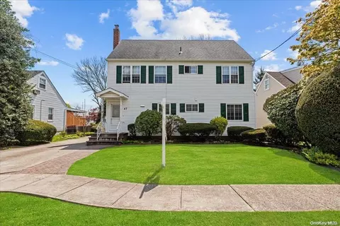 47 Edna Ave, Bethpage, NY 11714