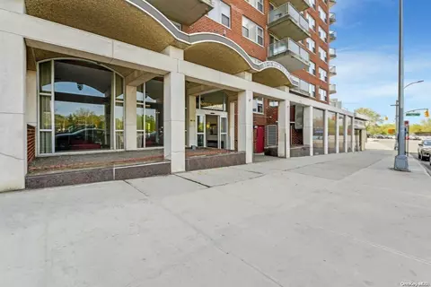 85-15 Main St #4K, Jamaica, NY 11435