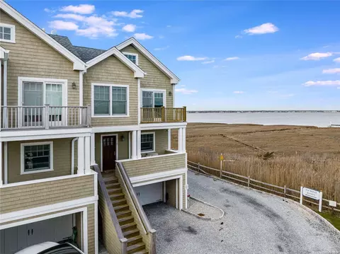 538 Dune Rd #10, Westhampton Beach, NY 11978