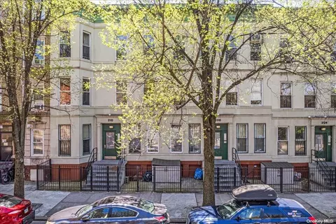210 Hull St #A, Brooklyn, NY 11233