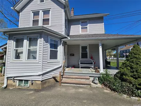 203 Park Ave, Huntington, NY 11743
