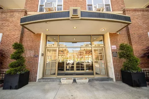 34-41 85th St #3T, New York, NY 11372