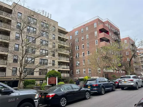 65-60 Wetherole St #2B, New York, NY 11374
