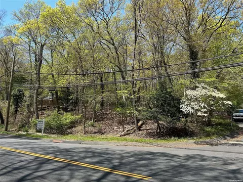 V/l N Country Road, Brookhaven, NY 11790