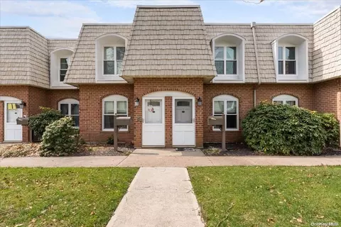 175 Main Ave #103, Wheatley Heights, NY 11798