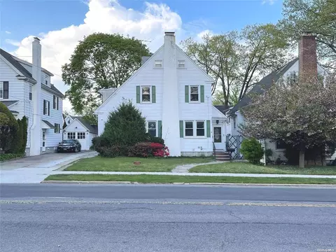 156-09 33rd Ave, New York, NY 11354