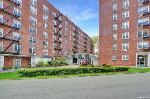 54-44 Little Neck Pkwy #1-D, Little Neck, NY 11362