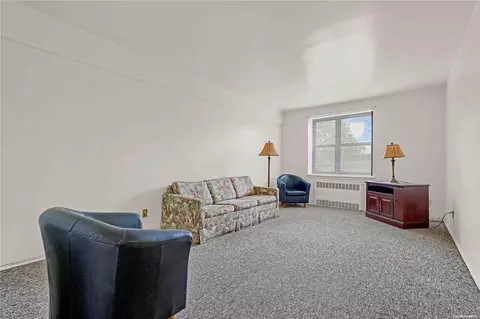 138-12 28th Rd #3A, Flushing, NY 11354