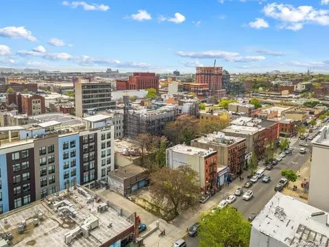 590 Union St, New York, NY 11215