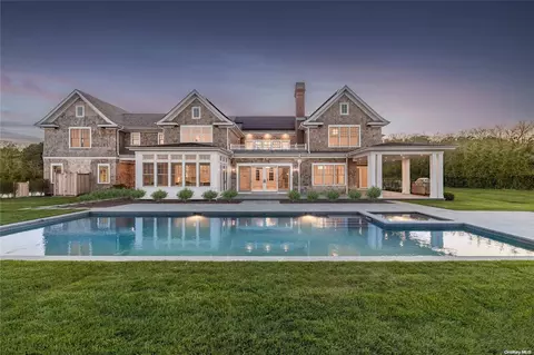 454 Seven Ponds Towd Rd, Water Mill, NY 11976