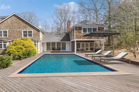 222 Northside Dr, Sag Harbor, NY 11963