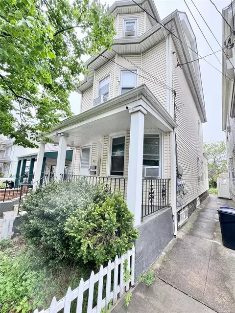 95-23 97th Ave, New York, NY 11416