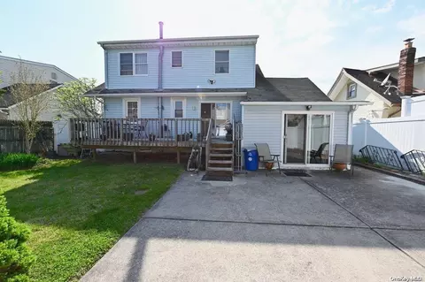 3299 Fourth St, Oceanside, NY 11572
